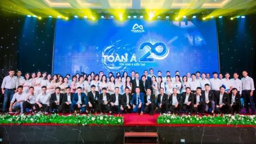 tập thể công ty Toàn Á